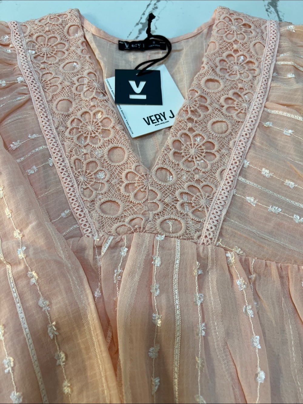 Very J V- neck Blouse Peach Lace-Trim Sheer Peasant Tunic size S - Picture 9 of 14